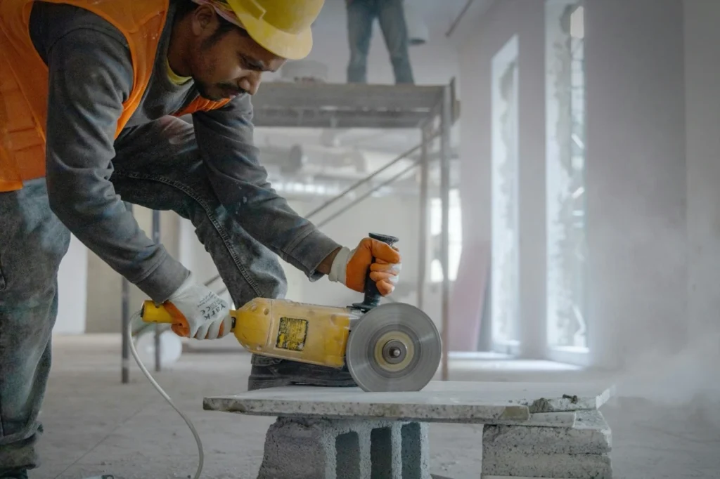 PAK Immo Bauneister pruefung vorbereitung baustelle Werkzeuge Baustelle PAK Immo Baumeister Pruefungsvorbereitung - Kurs zur Baumeister Befähigungsprüfung in Österreich